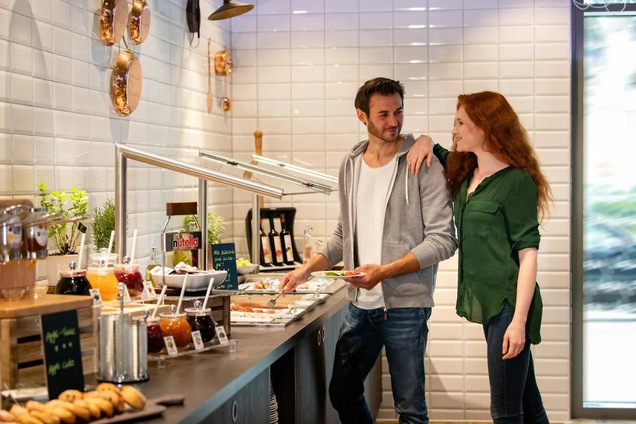 Отель Ibis Styles Hamburg Barmbek